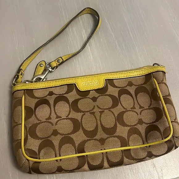 Coach Brown and Yellow Women's large wrislet - Picture 10 of 10